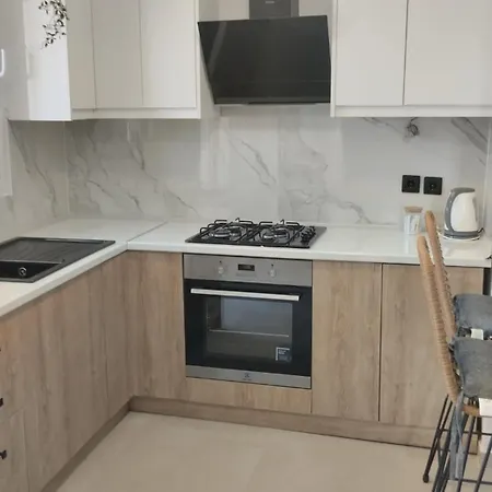 Apartamento Inas 2 *