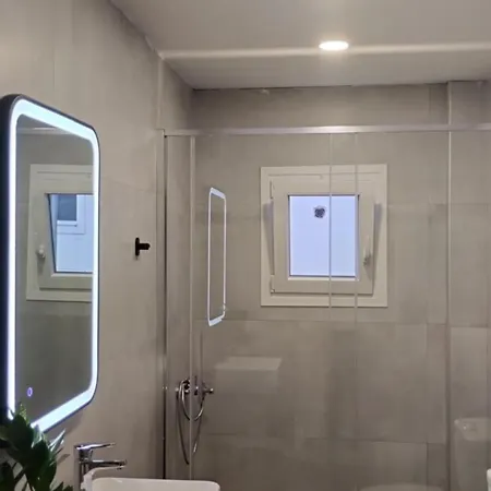 Inas 2 Apartment
